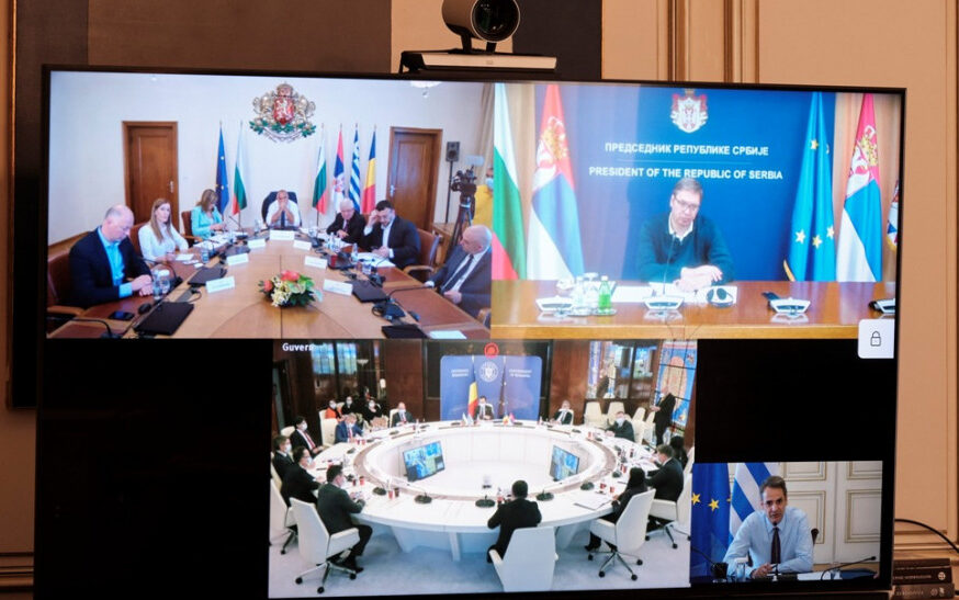 5b5e6ef6 e5c1 4239 90d5 1ce047a9ee671 F1353791043