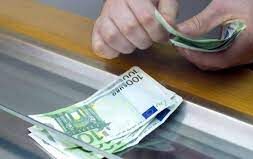 a876858c 9949 4591 bee0 5846d83c66771 F 977948507