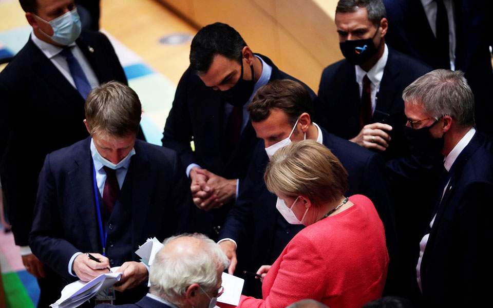 c1f22bc4 f45d 49d9 bdc6 96c5c541b4681 F 947524628