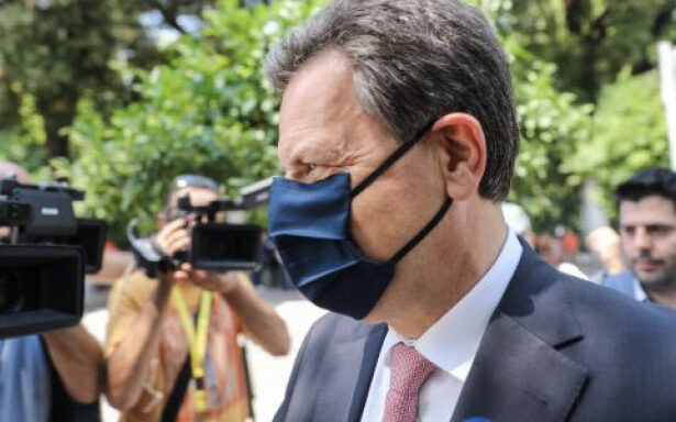 d0499c4e c645 4f40 952a d481ec3fd06c1 F 1718811384