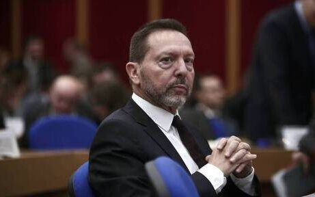 d48b3d9b 1db5 4dea 1dc0 b7d643e466851