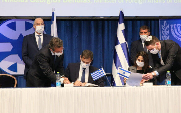 d95d5508 2db1 4f94 8d6a 9607308e48d61 F908155352