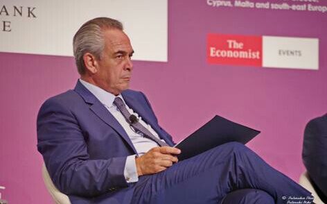 d9bd67f4 a822 10c9 131d 94a180b056c91 F252736398