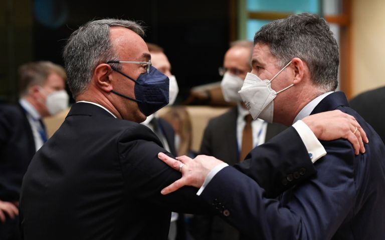 dae9719e e8d9 ba53 340f 8c64f0cdf4501 F463077824