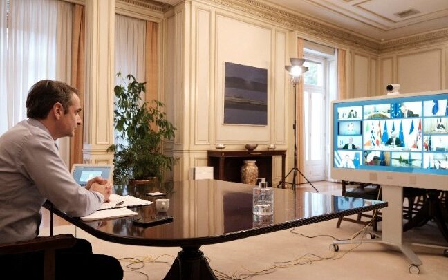 eb31b8ae ff57 4719 84aa 04786c64a21b1 F 1990385372