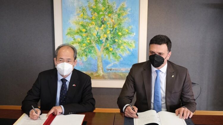 0a4e1cc9 5c63 5807 9239 6b6ed18713ee1