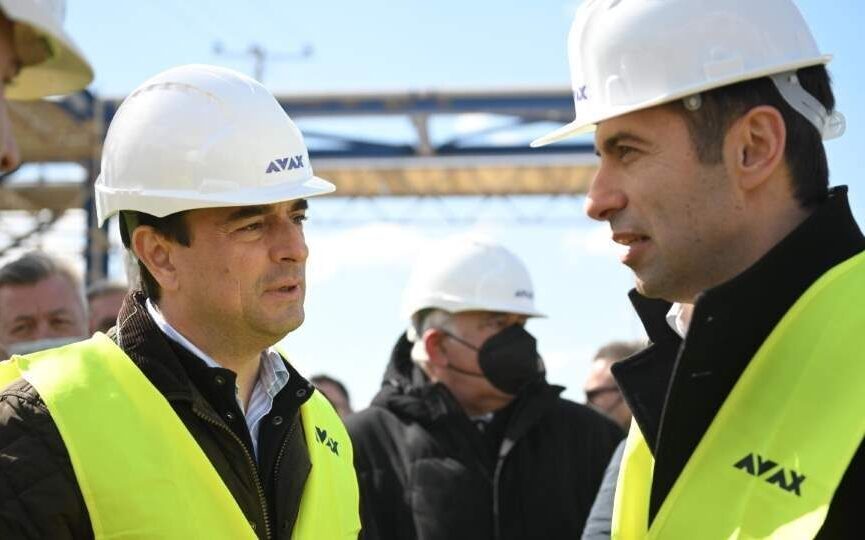 ee6b8d80 c883 bf12 a4e8 62a70bd9ab731