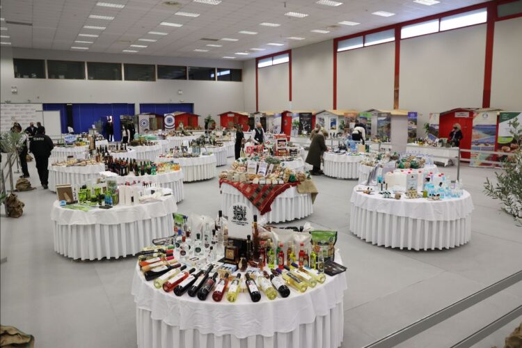 862d4e2c 7864 df69 126e eb447c439d161