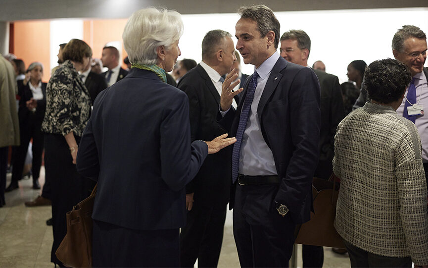 2ce8dd05 05a2 6976 8881 d719fabb6cfc1