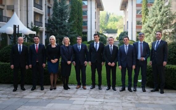 ed1ed9e9 ad86 91c6 e55b ec6b42160ce91