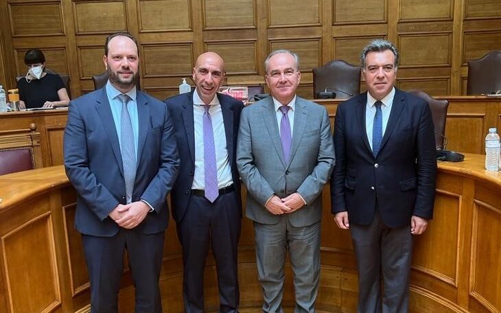 9c340c01 1a50 ba22 3c5e cdd19789e5df1