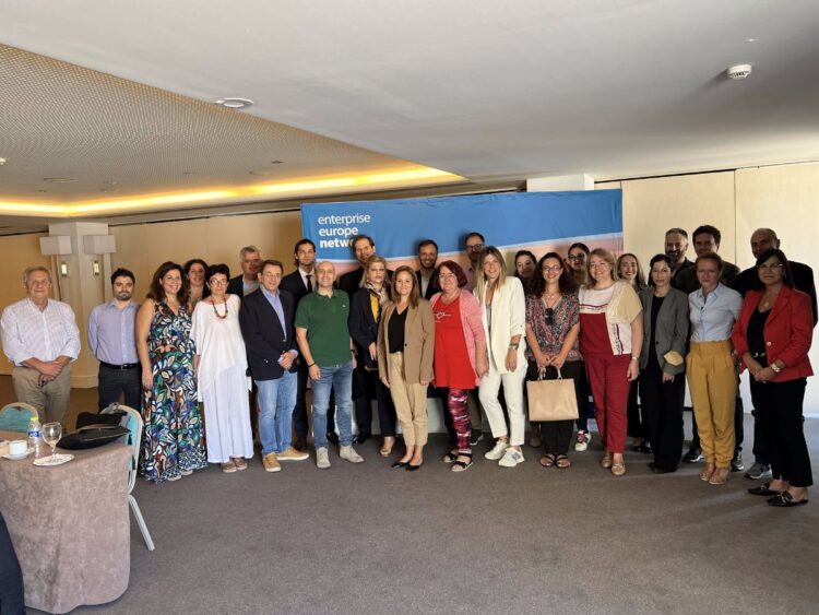 52a05afe 09e6 5321 e79d 0412469f0a641