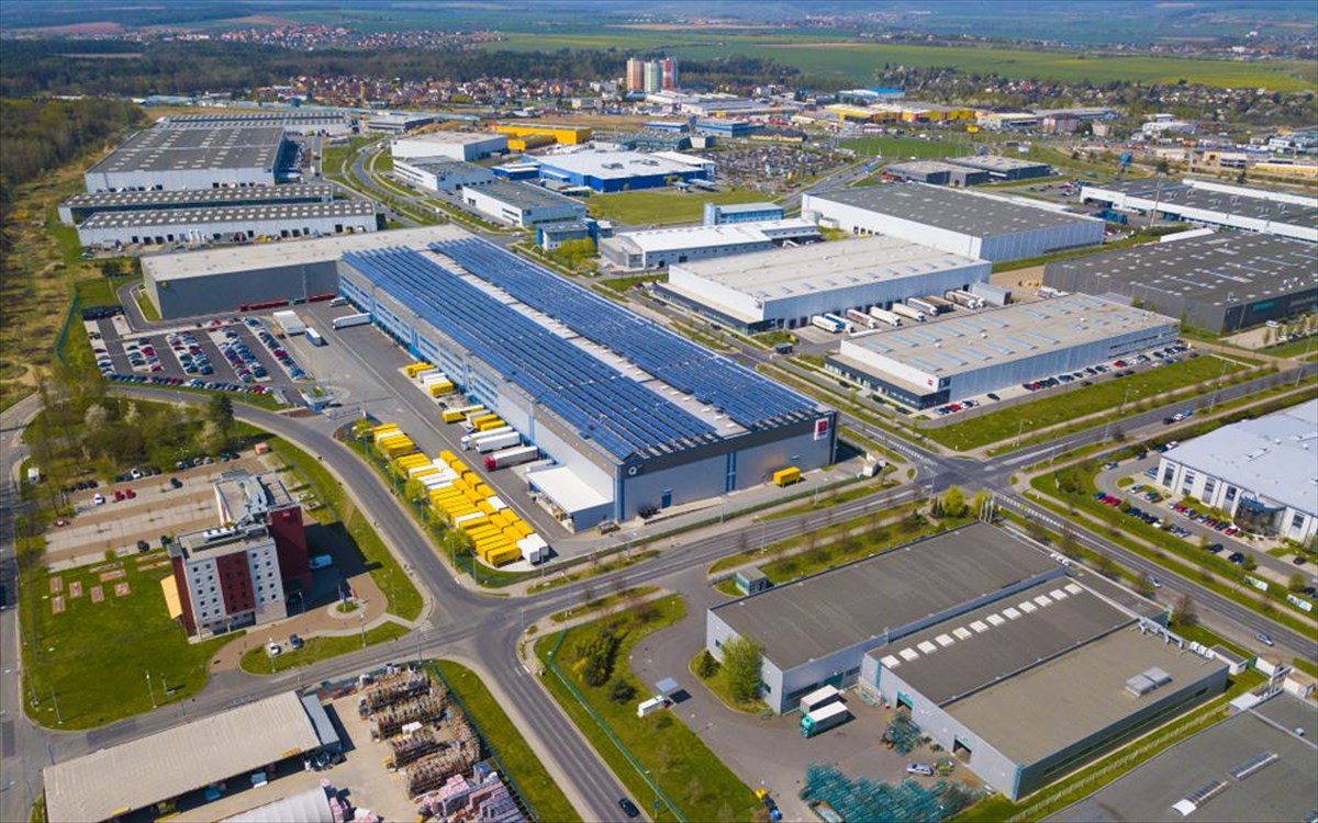 eb30ac33 e345 dc89 5d15 abf3c7a9e6051