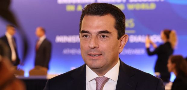 b8d5e319 4709 18b2 18c2 67e1a1ac9bfc1