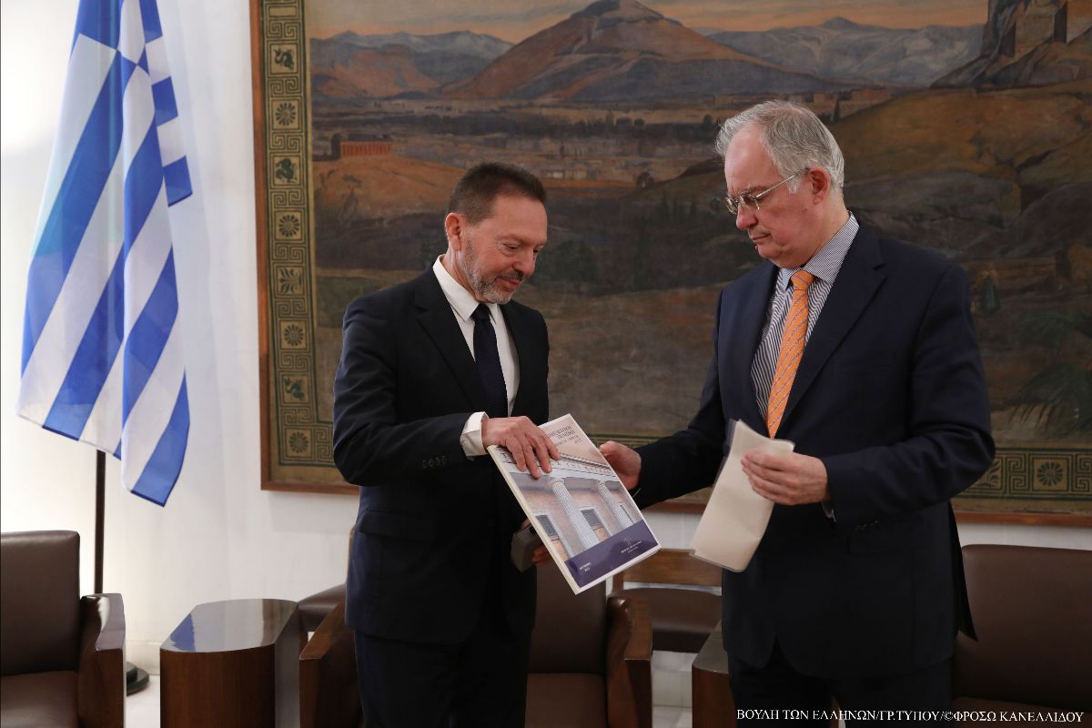 b1ea42ab cbf0 a63c 66f2 6bb157d65b841