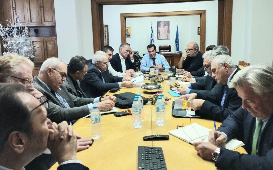 1717703b 4961 8ae7 4d8f 4f5d4d3e08441