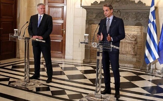 e9b092eb 4833 6a91 004d e7c303a3a7eb1