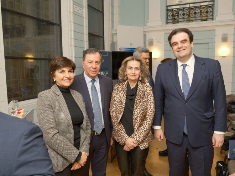 dd0dc91f 8f11 7e1a 8a0a 54712c11747f1 dd0dc91f 8f11 7e1a 8a0a 54712c11747f1