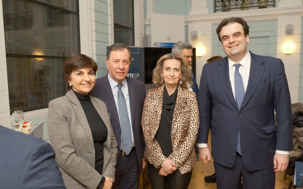 dd0dc91f 8f11 7e1a 8a0a 54712c11747f1