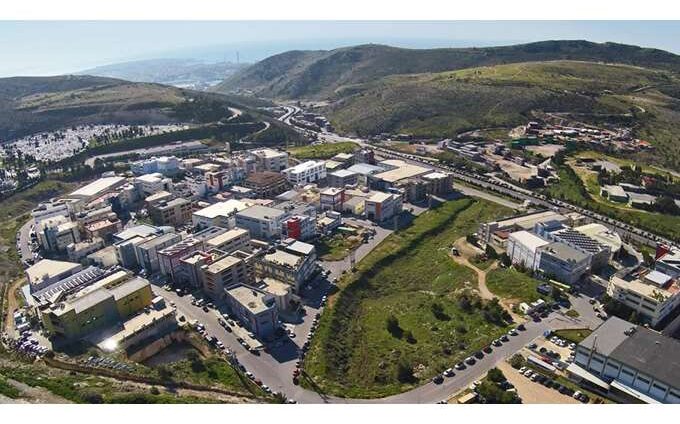 b7e18c18 d9ef 908d 1c29 3125be66ac251