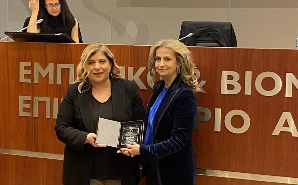 c73b79e0 7001 cdc9 82e5 39f88bab0b861