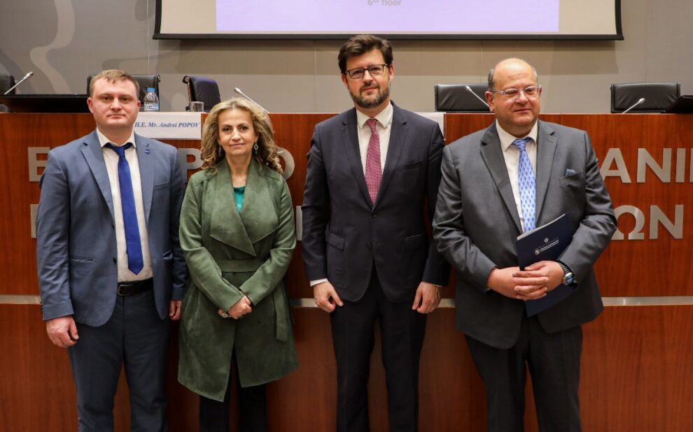 de16799f d05d 230e db5f 5869b3dcbefb1