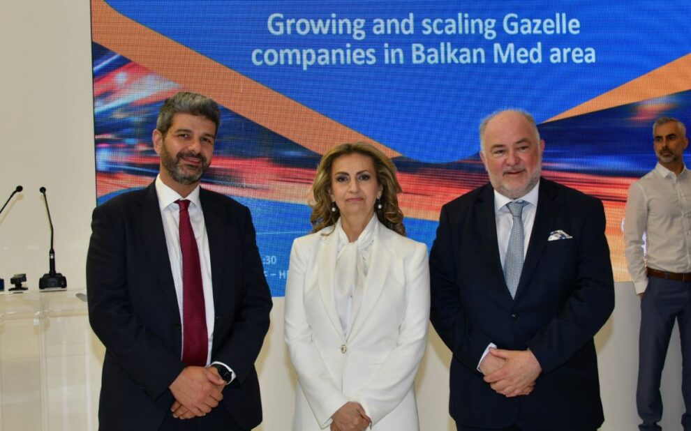 85363949 02f4 ca54 dcbc 8453d3d16a561