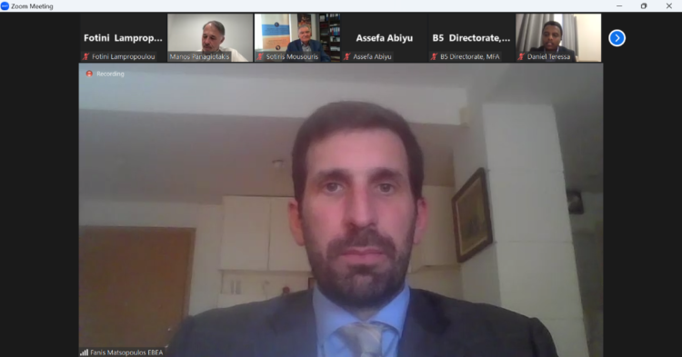 9c7cc2a9 d526 676b 5671 53dbee70bf261