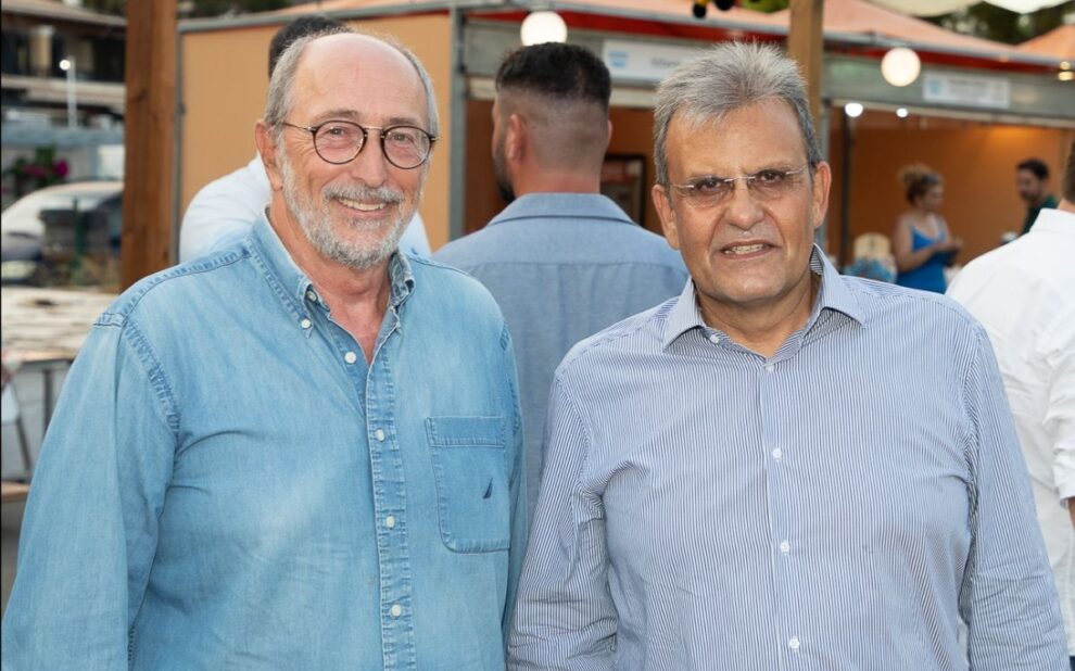 f4efd664 2b28 853c a5d4 f8b22e3e594d1