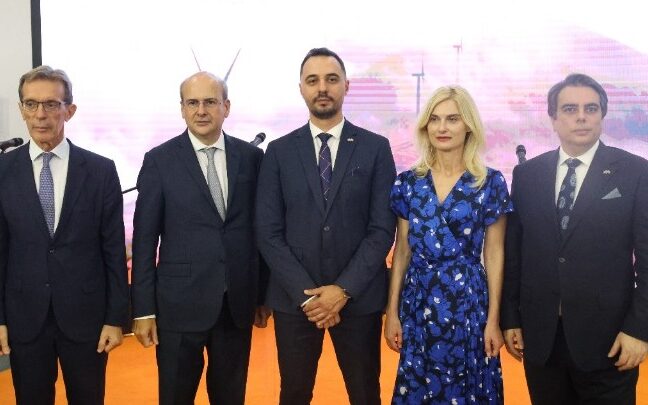 b34dac0d 9a0a ce59 b13c ef46e3268b7c1