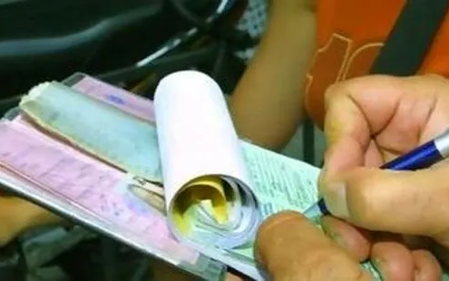 b97eef1a 6eb8 780b 42b3 f614f6906e701