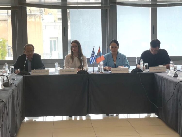 ea058293 efb2 f7f5 2a54 6667874badc51