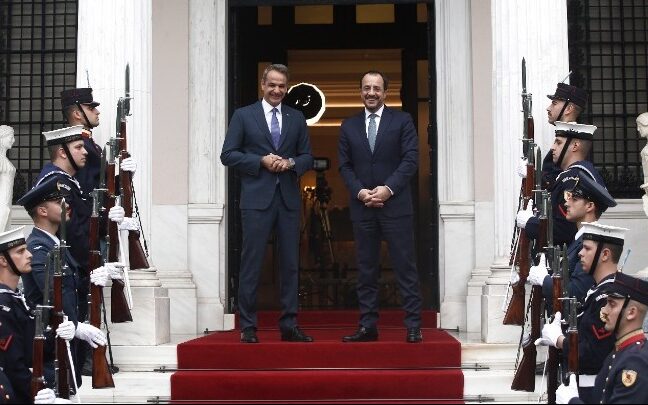 04d880ec dd48 25e0 b261 e281f9ce774e1