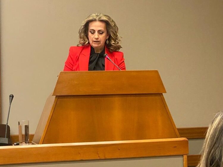 8a635921 5271 d6e8 e3fe 1cbfd624291e1