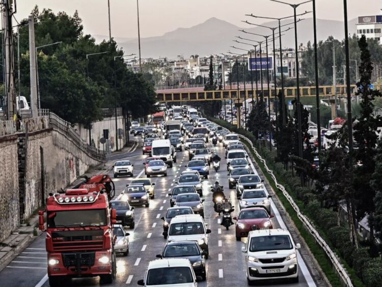 ce3febd4 e7d9 f3ed 71a7 a566730dd2331