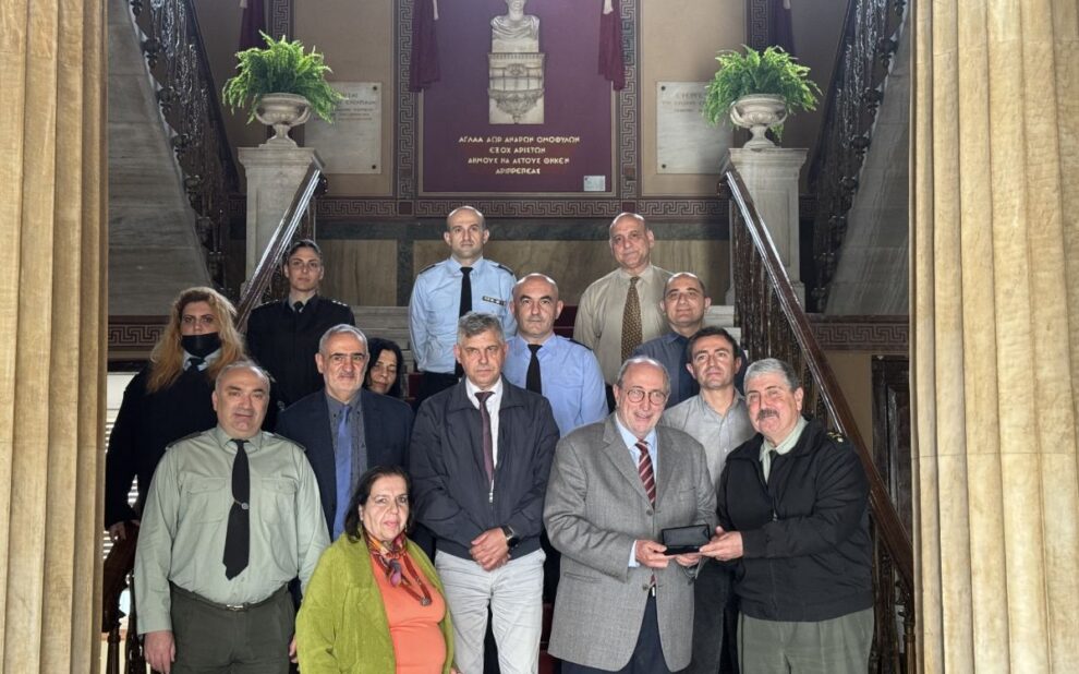 0f27b36b 5e45 8177 ad73 f5999764088a1