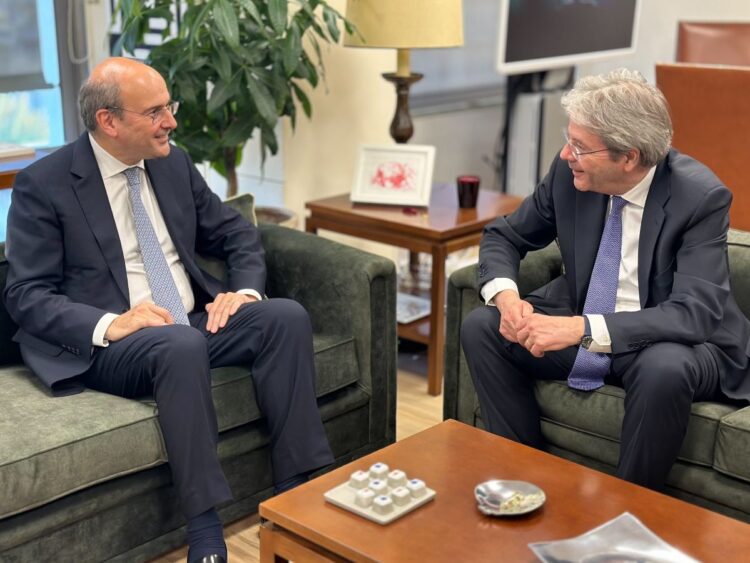 518bda80 0a93 b1c1 aaab 399546a2c2cb1