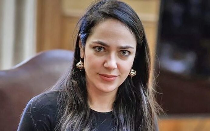 8258c72d f0a5 a77d c012 febb24af53d71