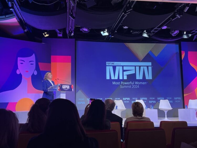 8b143b78 a4a4 6d70 5c99 df3110a70e781