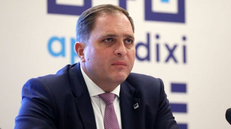 b720c66e-9d68-709a-9f4b-9566b2ecec2f[1]