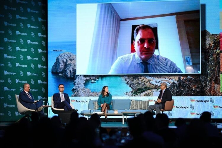 02bc3c05-4e15-0e8f-d5cf-5417f45fbadd[1]