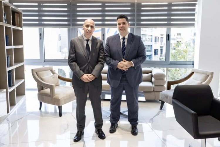 a46bf550-dc18-934b-a802-82e246a21707[1]