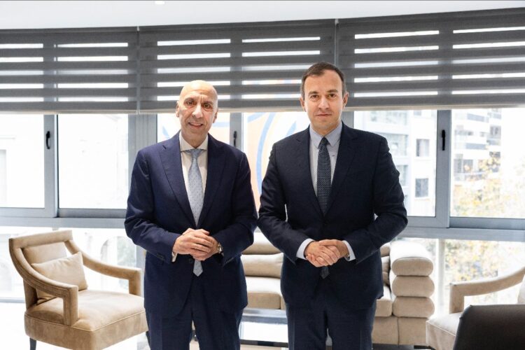 a2c94d8b-3112-00d0-a6c3-c1293f90a419[1]