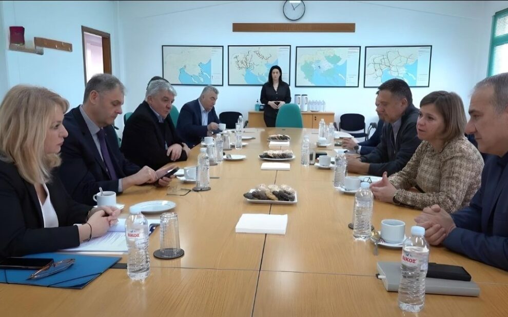 b002515b-8690-132a-f67a-308bd30d93df[1]