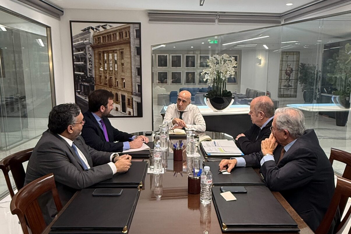 thumbnail ACE69A91-4E81-4F12-8B51-9DC26CEC63AC