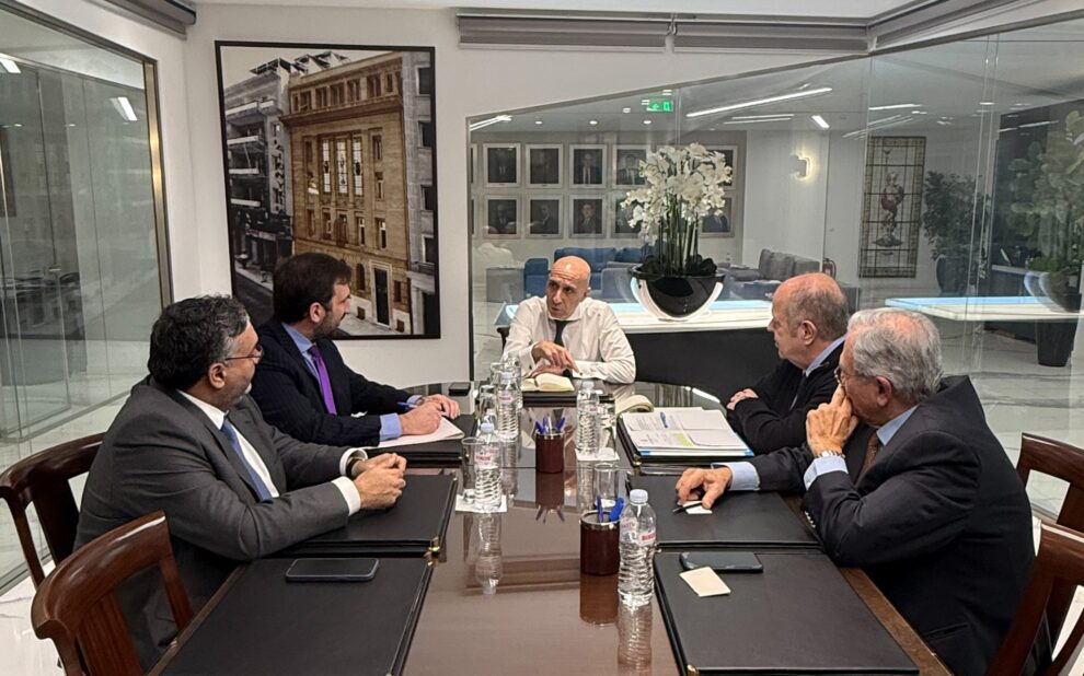 thumbnail ACE69A91-4E81-4F12-8B51-9DC26CEC63AC