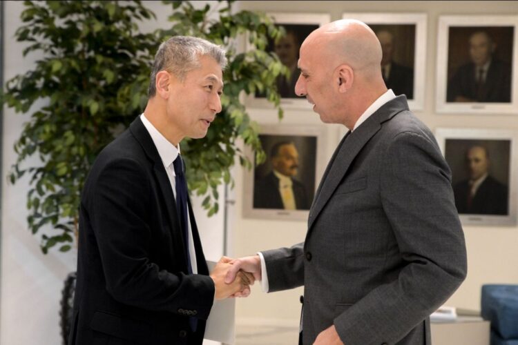 Πρόεδρος του ΕΒΕΑ και Πρέσβη της Δημοκρατίας της Κορέας