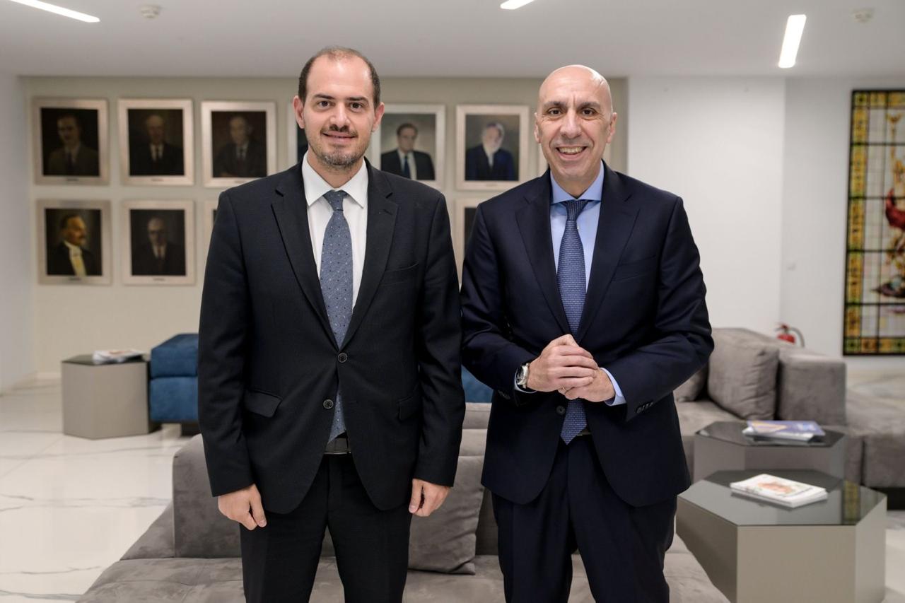 Συνάντηση Γιάννη Μπρατάκου με Γιώργο Κώτσηρα