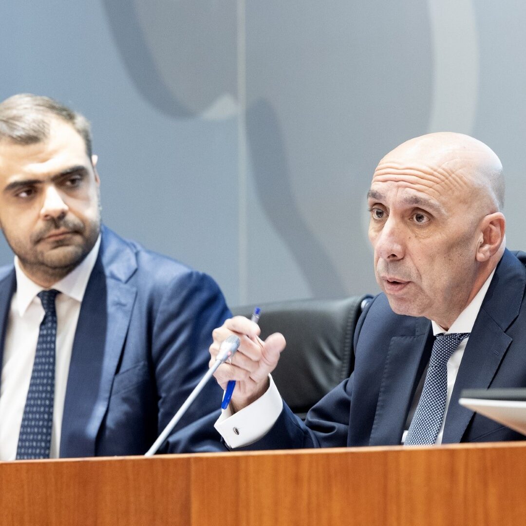 ΔΣ ΕΒΕΑ, παρουσία του Παύλου Μαρινάκη
