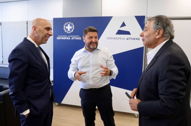 Συνάντηση του Περιφερειάρχη Αττικής με τον Πρόεδρο του ΕΒΕΑ και τον Πρόεδρο του ΕΒΕΠ Συνάντηση του Περιφερειάρχη Αττικής με τον Πρόεδρο του ΕΒΕΑ και τον Πρόεδρο του ΕΒΕΠ